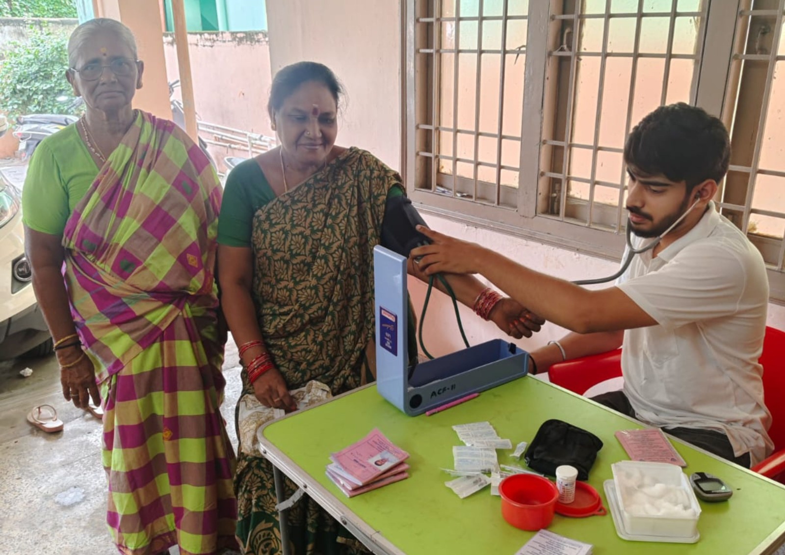 Outreach Geriatric Care Centers for Elderly & Seriously Ill